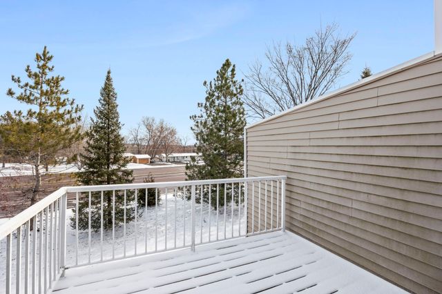 5056 Bluff Heights Trail SE, Prior Lake, MN 55372