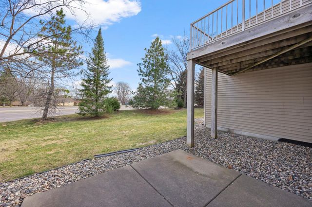 5056 Bluff Heights Trail SE, Prior Lake, MN 55372