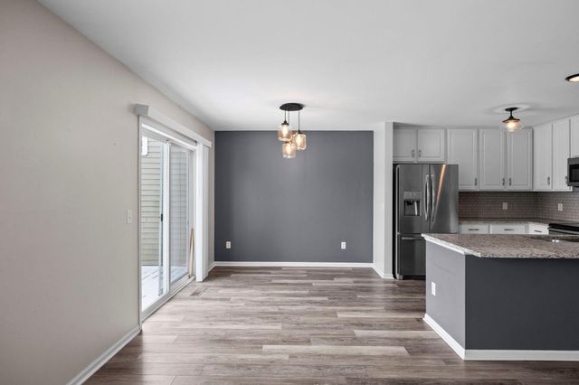 5056 Bluff Heights Trail SE, Prior Lake, MN 55372