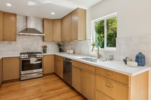 1404 Flores Drive, Pacifica, CA 94044