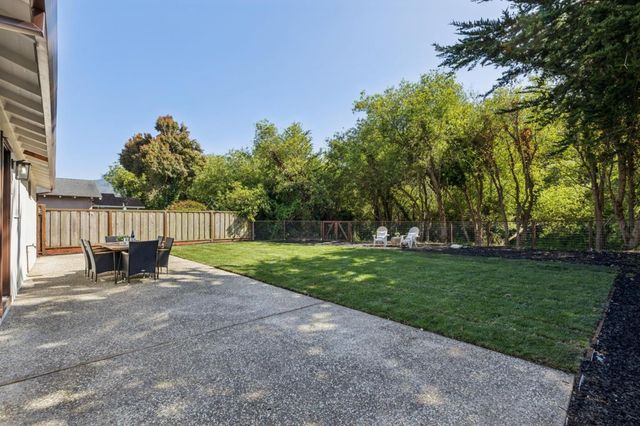 1404 Flores Drive, Pacifica, CA 94044