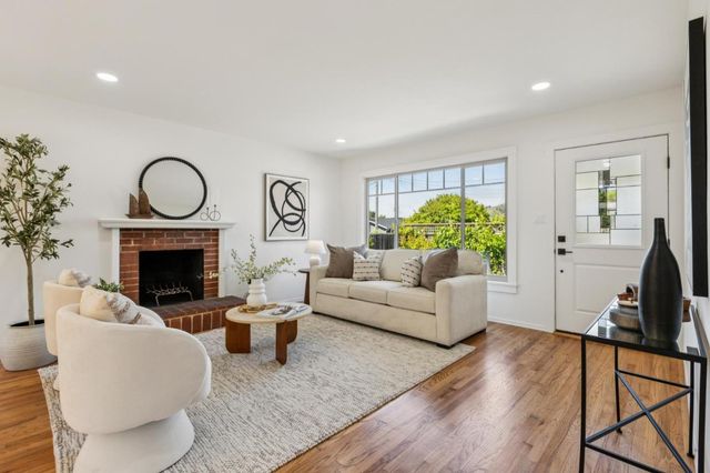 1404 Flores Drive, Pacifica, CA 94044