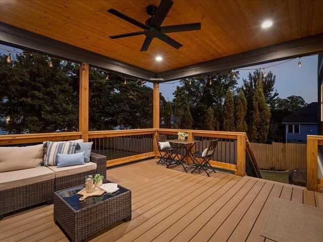 712 Spears Avenue, Chattanooga, TN 37405
