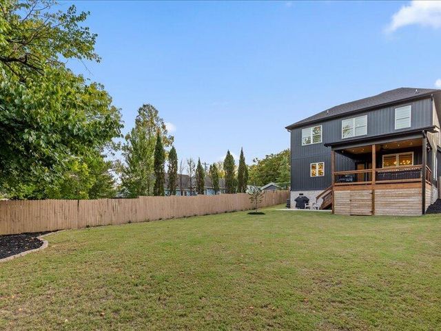 712 Spears Avenue, Chattanooga, TN 37405