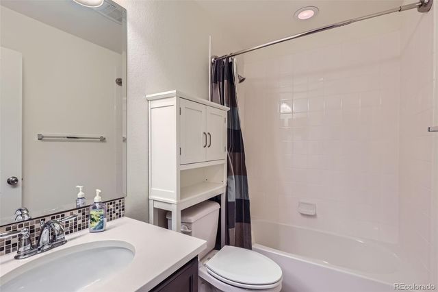 14641 E Poundstone Drive, Aurora, CO 80015