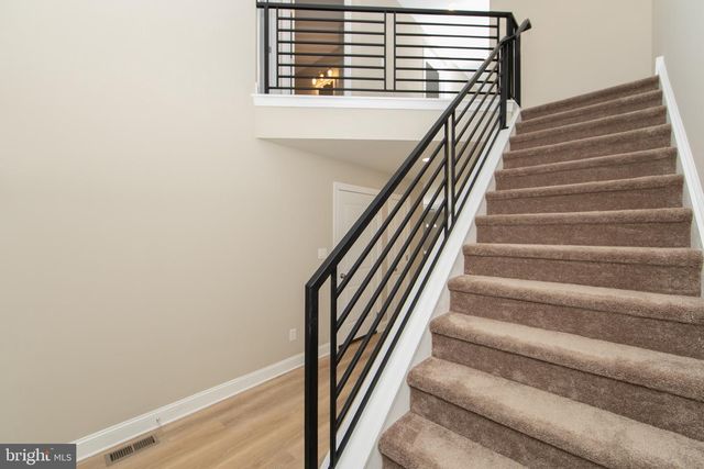 711 HOWARD AVE, Wenonah, NJ 08090