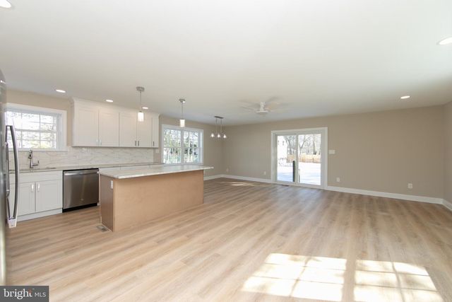 711 HOWARD AVE, Wenonah, NJ 08090