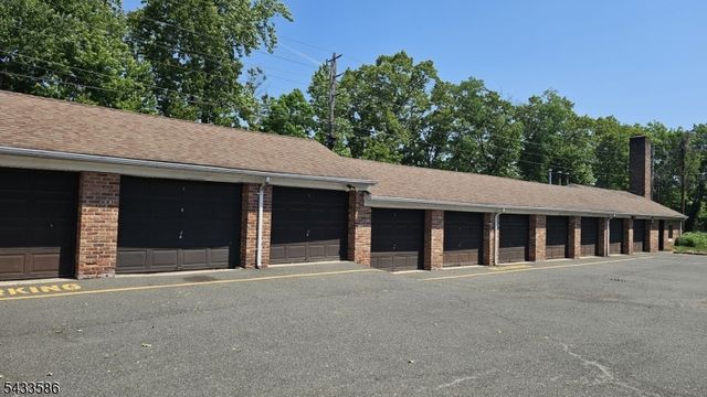 105 Troy Dr 105D, Springfield Twp., NJ 07081