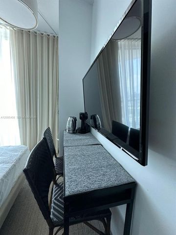 17315 Collins Avenue 2006, Sunny Isles Beach, FL 33160