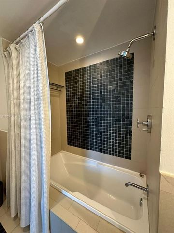 17315 Collins Avenue 2006, Sunny Isles Beach, FL 33160