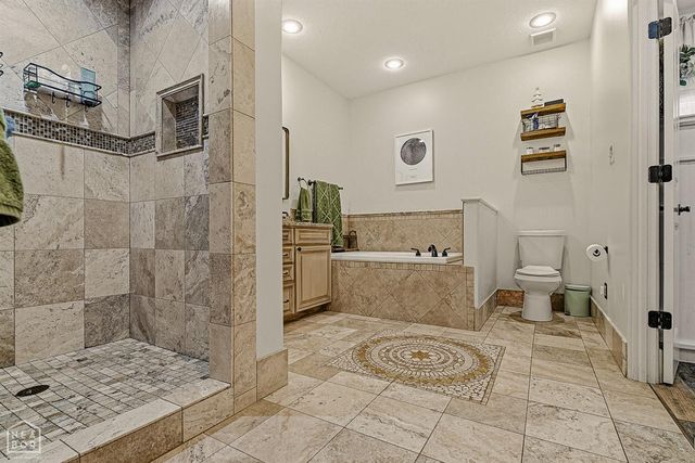 2232 Williamsburg, Jonesboro, AR 72404