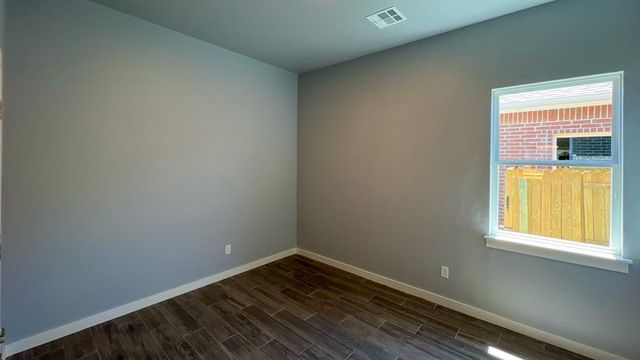 605 Remington Avenue, Jones, OK 73049