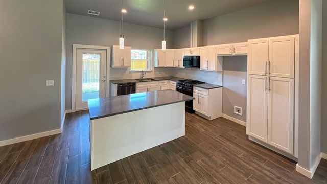605 Remington Avenue, Jones, OK 73049