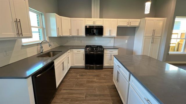 605 Remington Avenue, Jones, OK 73049
