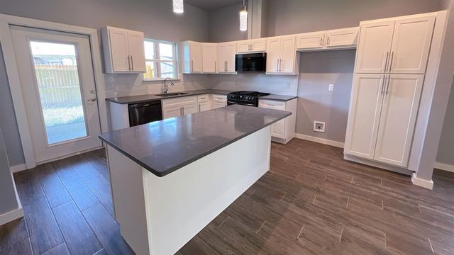 605 Remington Avenue, Jones, OK 73049