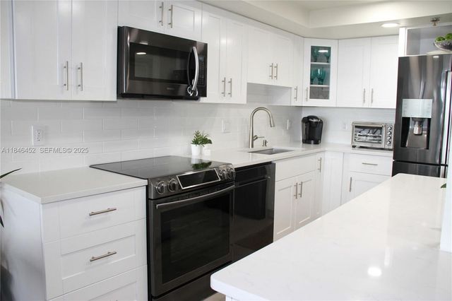 20515 E Country Club Drive 1449, Aventura, FL 33180