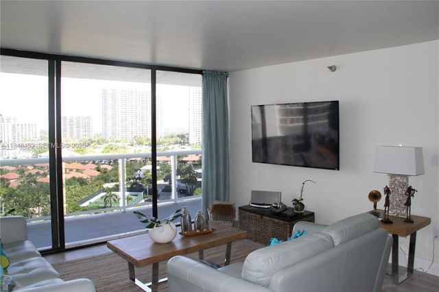 20515 E Country Club Drive 1449, Aventura, FL 33180