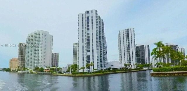 20515 E Country Club Drive 1449, Aventura, FL 33180