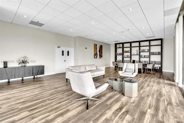 20515 E Country Club Drive 1449, Aventura, FL 33180