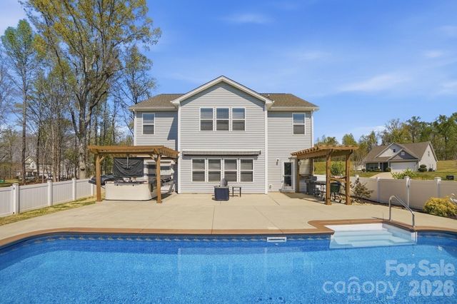 346 Wyndham Forest Circle, Midland, NC 28107