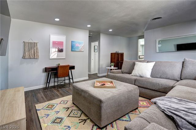 305 Ramsey Street, Las Vegas, NV 89107