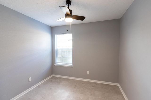 9107 Stingray Court, Texas City, TX 77591