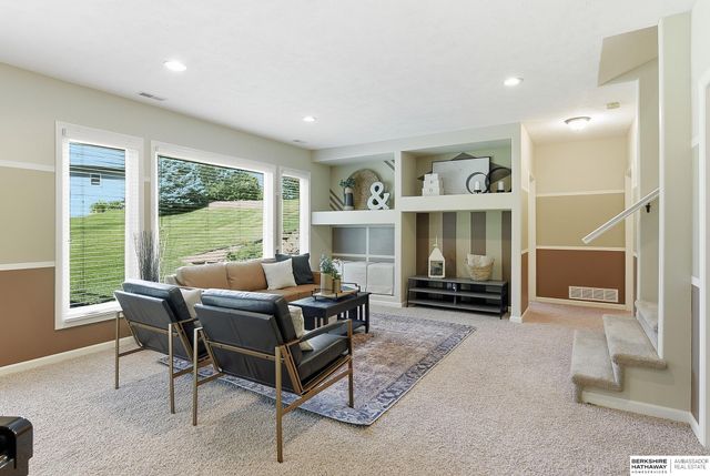 7120 N 146th Street, Bennington, NE 68007