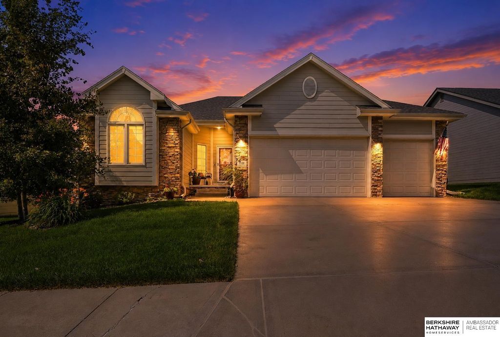 7120 N 146th Street, Bennington, NE 68007