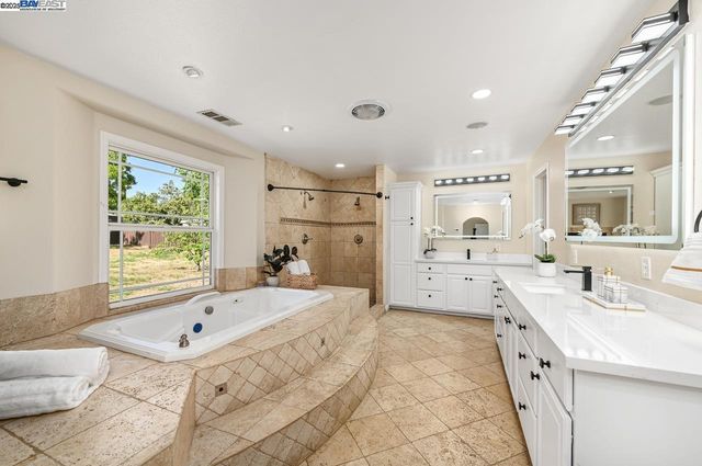 3370 Gardella Plaza, Livermore, CA 94551