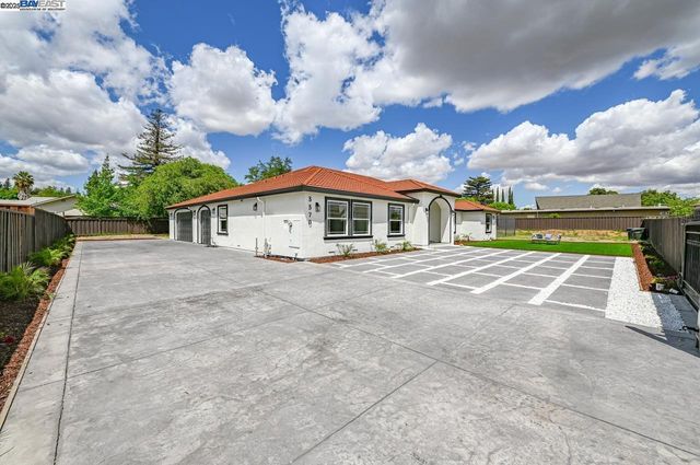 3370 Gardella Plaza, Livermore, CA 94551