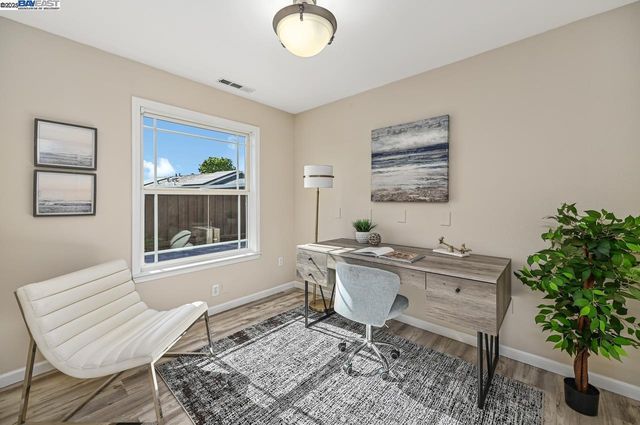 3370 Gardella Plaza, Livermore, CA 94551