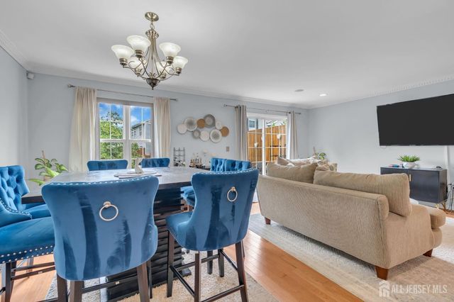 27 Hanna Lane, Old Bridge, NJ 08879