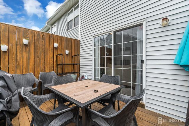 27 Hanna Lane, Old Bridge, NJ 08879