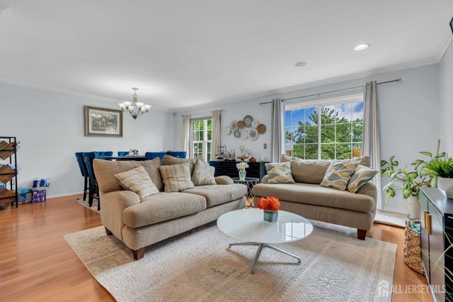 27 Hanna Lane, Old Bridge, NJ 08879