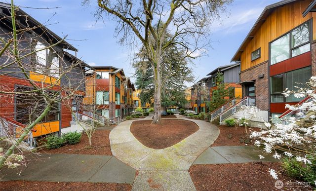 6522 C 32nd Avenue NE, Seattle, WA 98115