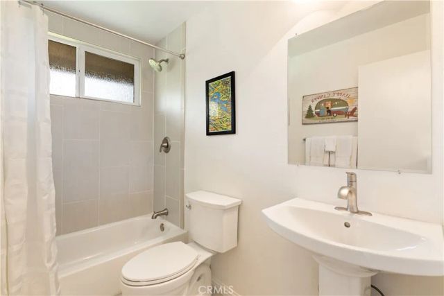 17444 Meadow View Drive, Hidden Valley Lake, CA 95467