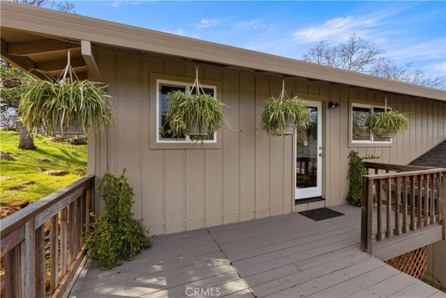 17444 Meadow View Drive, Hidden Valley Lake, CA 95467