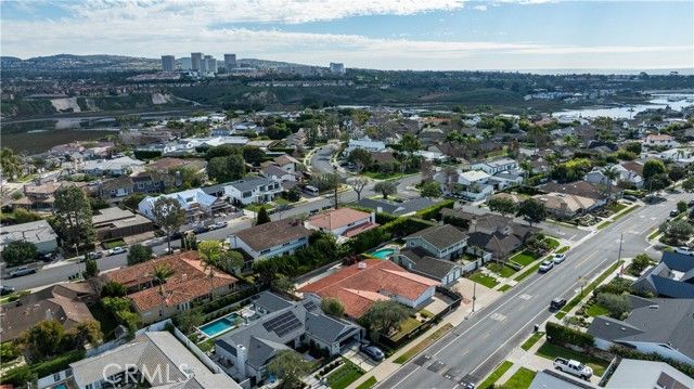 1412 Santiago Dr, Newport Beach, CA 92660