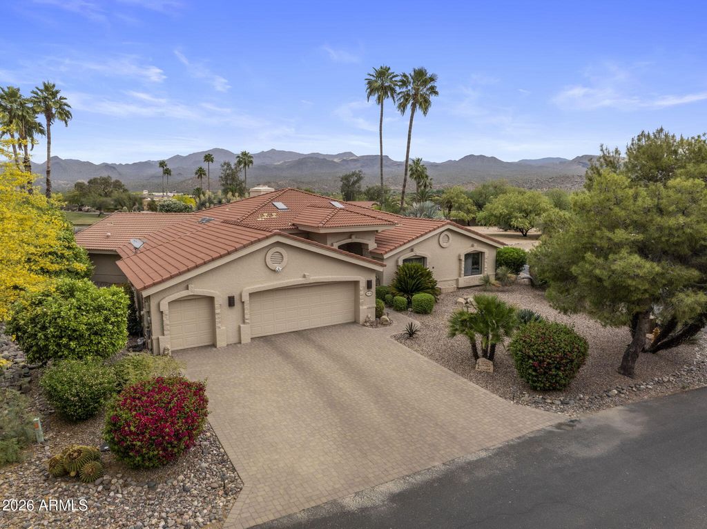 Image 2 of property listing at 19126 E POCO RIO Drive, Rio Verde, AZ 85263