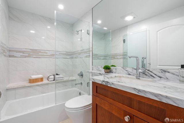 384 Rolph Street, San Francisco, CA 94112