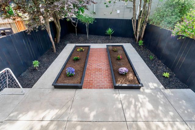 384 Rolph Street, San Francisco, CA 94112