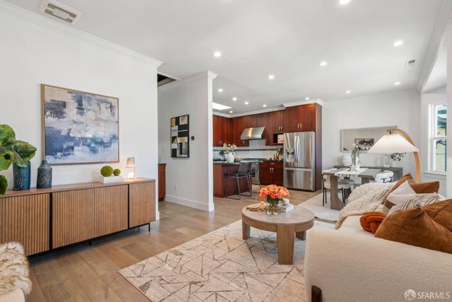 384 Rolph Street, San Francisco, CA 94112