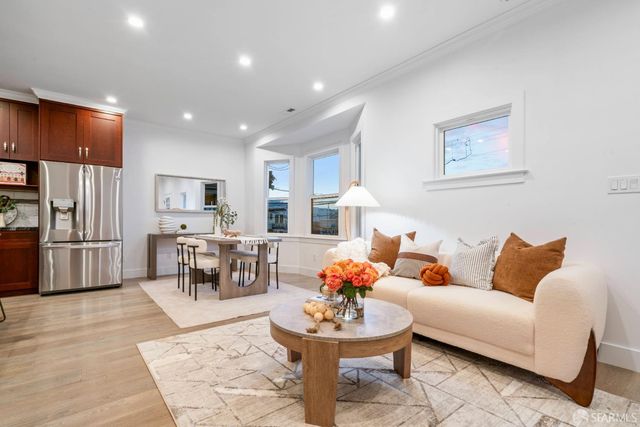 384 Rolph Street, San Francisco, CA 94112