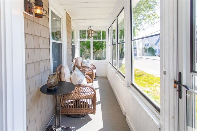 9 Hamilton St, Plymouth, MA 02360