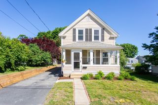 9 Hamilton St, Plymouth, MA 02360