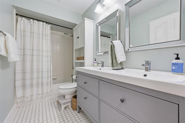 10240 NW 11TH LANE, Gainesville, FL 32606