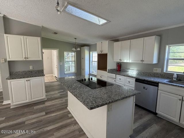 1429 WOLF Trail, Middleburg, FL 32068