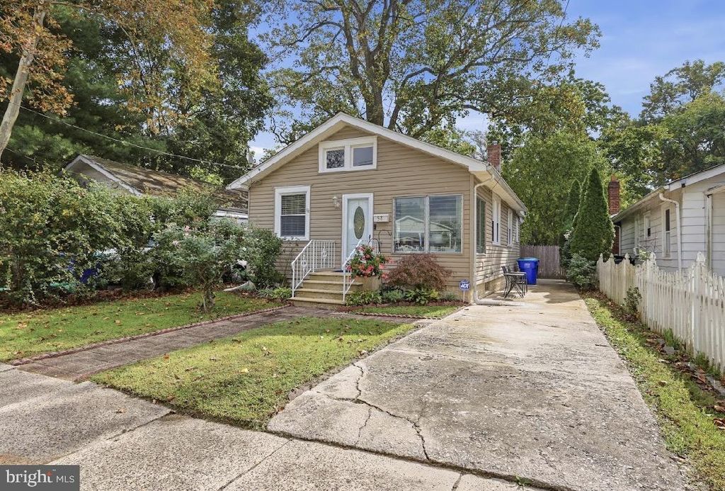 58 PRESSEY ST, HAMMONTON, NJ 08037 — exterior
