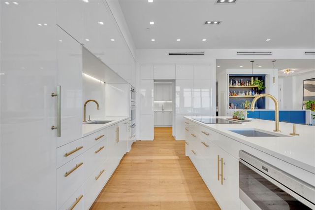 100 S EOLA DRIVE PH 116, Orlando, FL 32801