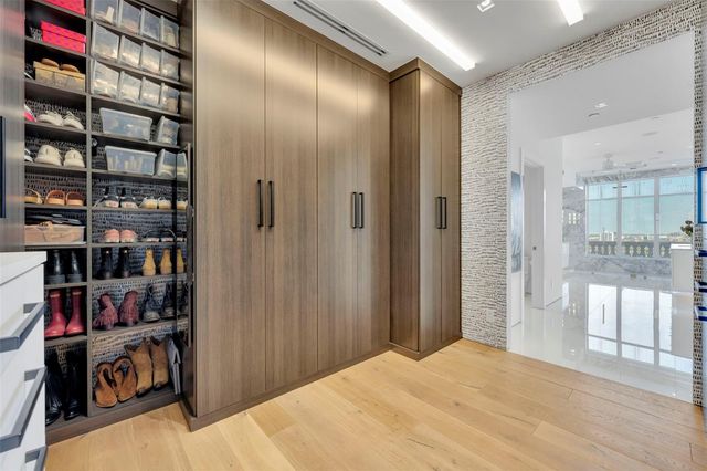 100 S EOLA DRIVE PH 116, Orlando, FL 32801